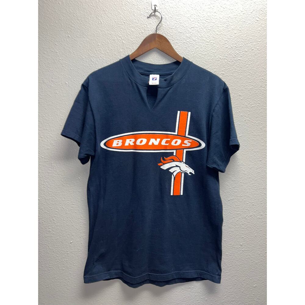 Vintage Womens Denver Broncos Shirt Logo 7 Cut Neck Blue NFL Football VTG Medium